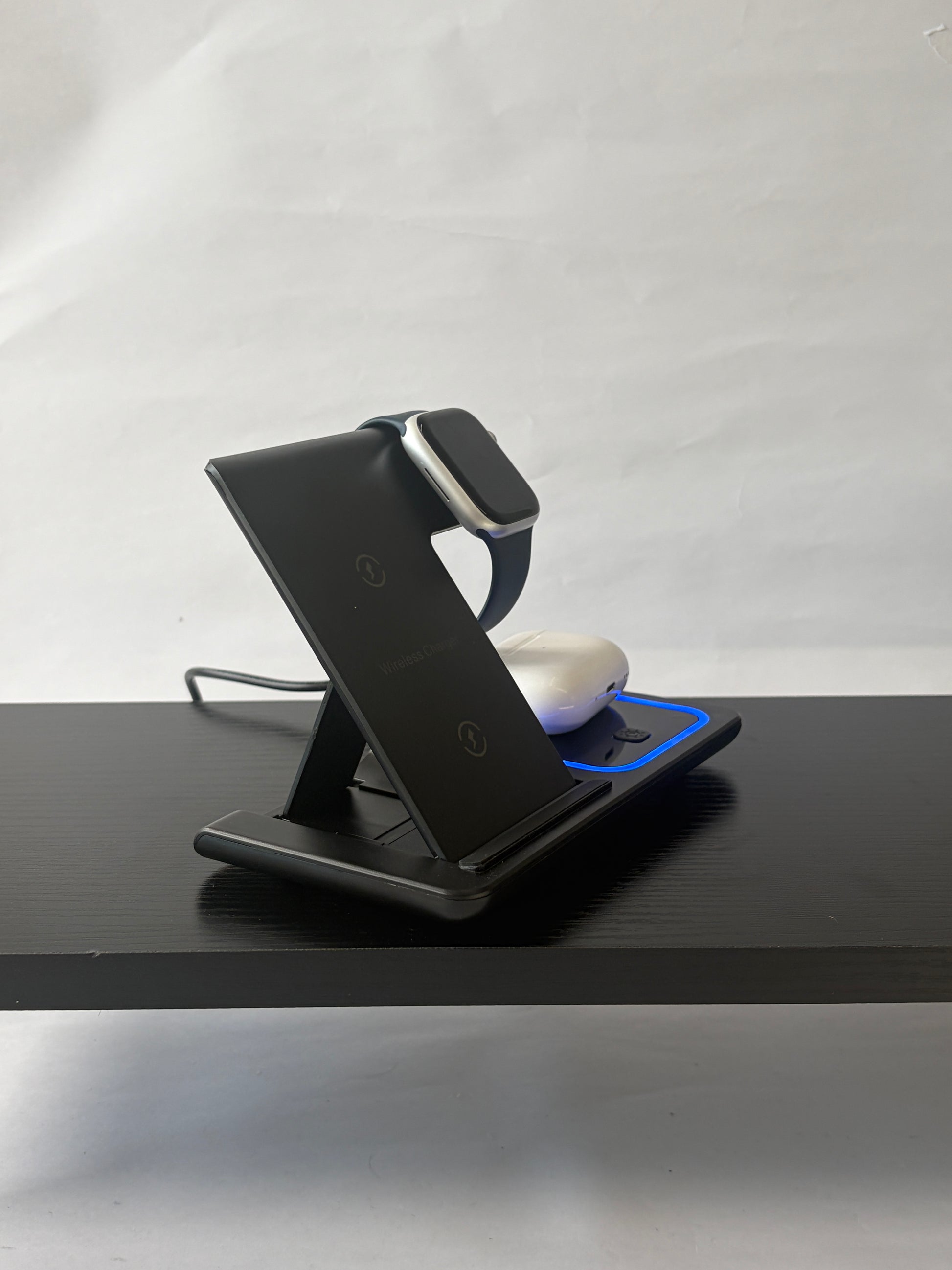 Halo 3-in-1 foldable charging pad by Arkaneia, photo 9