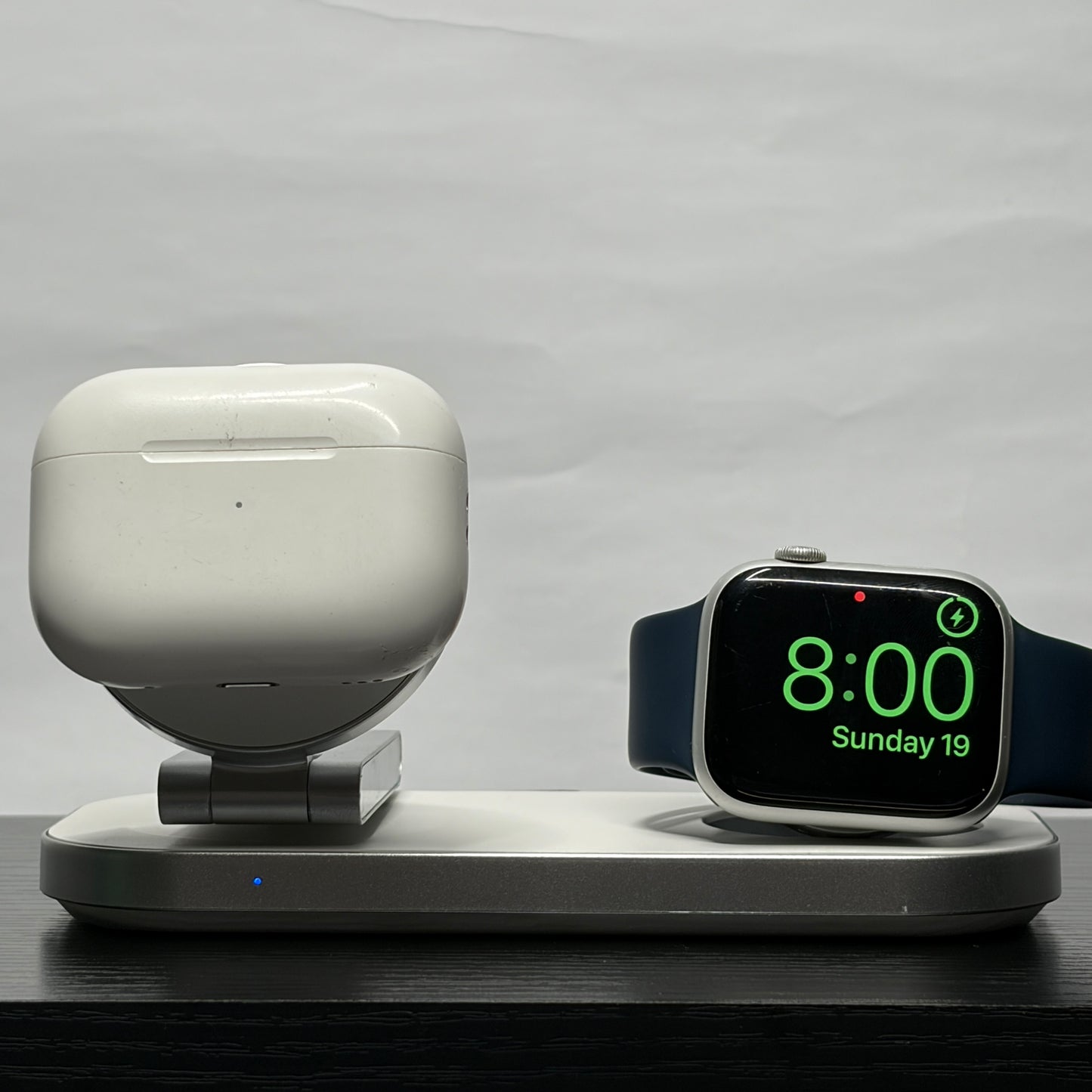 Orbit 3-in-1 magnetic charging stand by Arkaneia, photo 8
